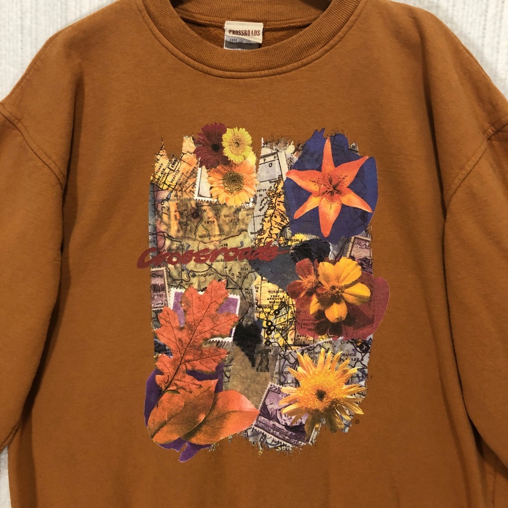 Crossroads Graphic Sweatshirt Vintage Earth Tones Floral Map Collage Print‎